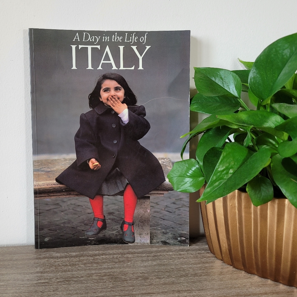 VTG 90s A Day in the Life of Italy Picture Book